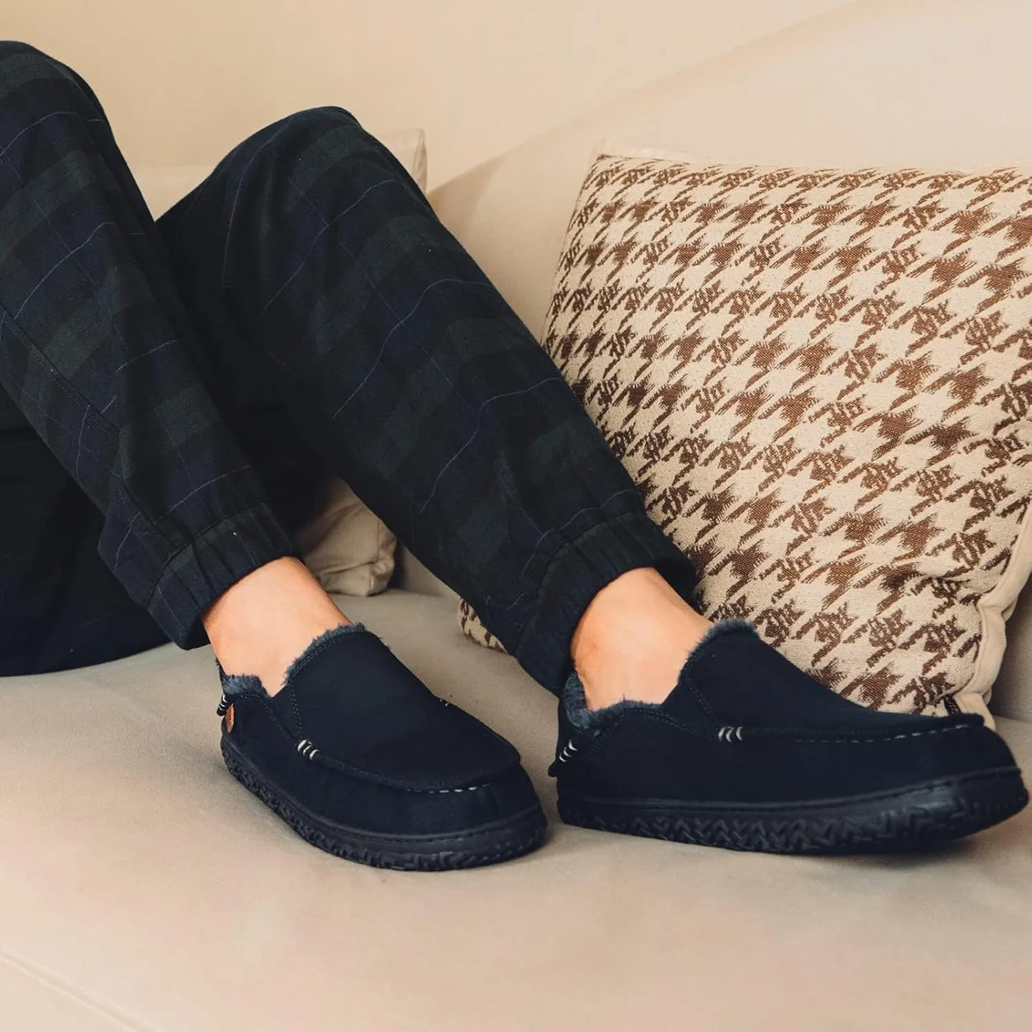 LongBay Men's Moccasin Slippers Cozy Breathable Memory Foam House Shoes for Indoor Outdoor